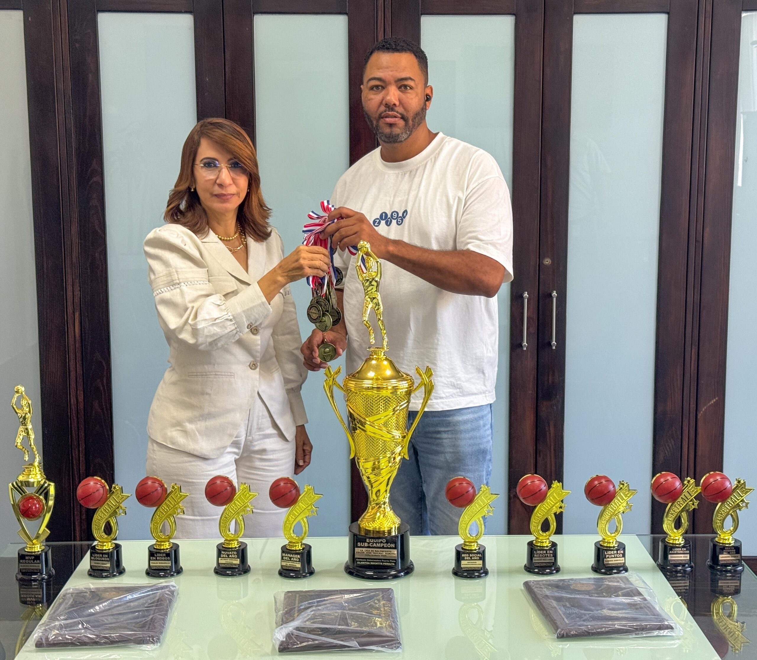 Gobernación Provincial apoya Torneo del Respeto con entrega de trofeos y medallas