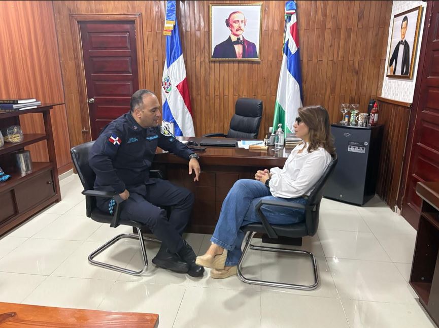 Gobernadora destaca labor de voluntarios y cuerpos de rescate en jornada nacional