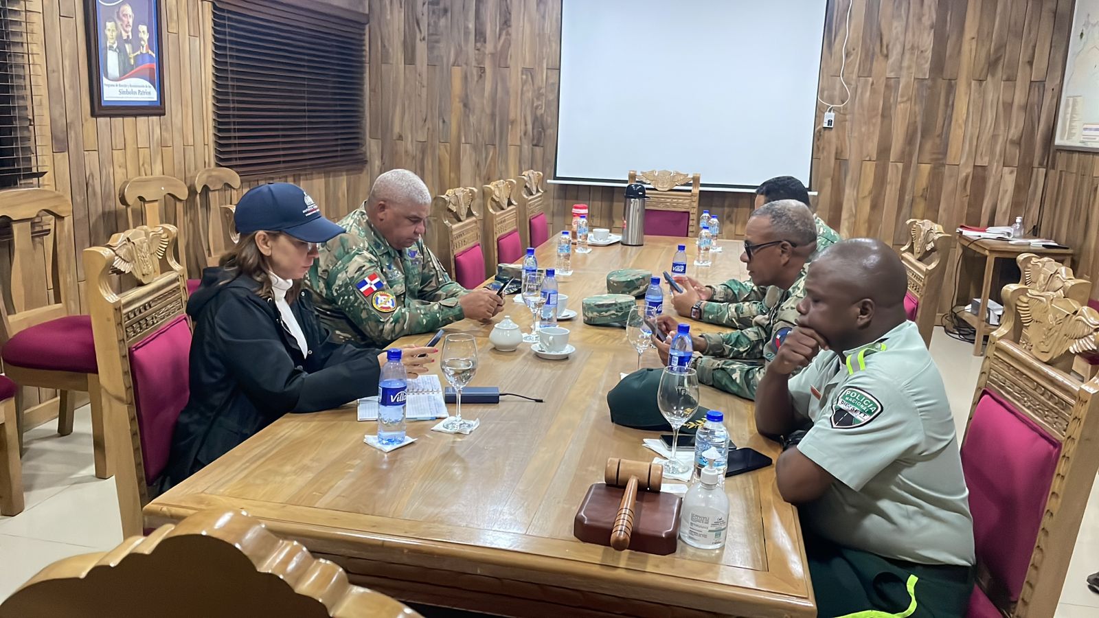 Gobernadora Claritza Rochtte convocó comité de emergencia por inundaciones en Puerto Plata