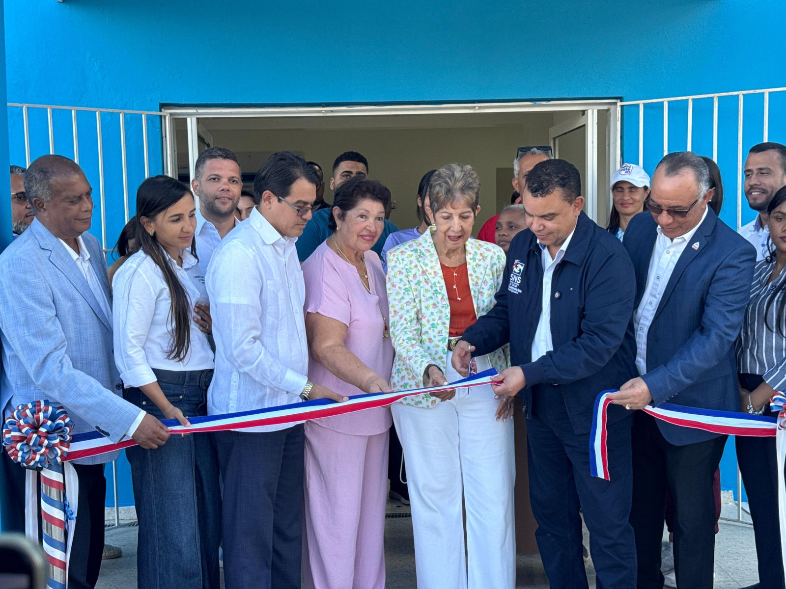 Gobernación de Puerto Plata participa en inauguración en El Cupey e inspección en Montellano