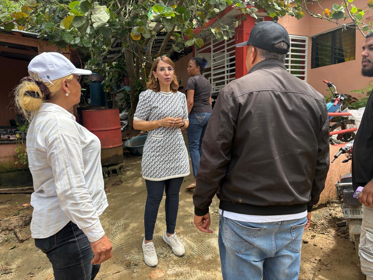 Claritza Rochtte y autoridades supervisan daños tras lluvias en Altamira