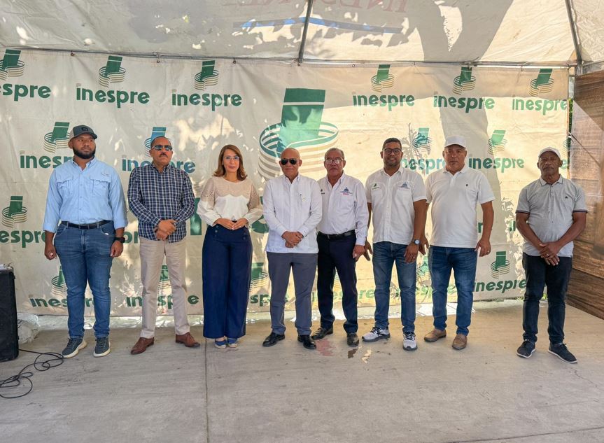 Gobernadora Claritza Rochtte participa en Ruta Alimentaria del INESPRE en Sosúa