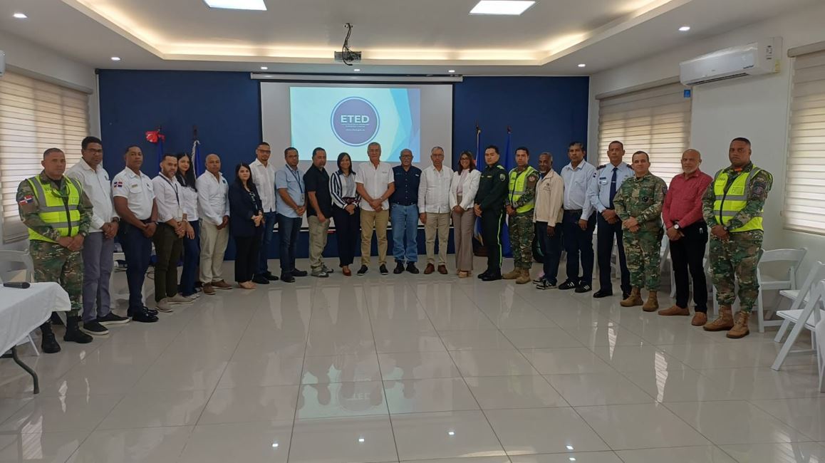 Gobernación de Puerto Plata participa en presentación de proyecto eléctrico de ETED para fortalecer el servicio energético provincial