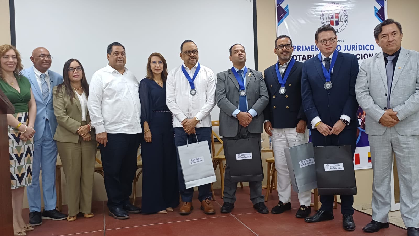 Gobernadora Claritza Rochtte participa en el Primer Foro Jurídico Notarial Internacional en Puerto Plata