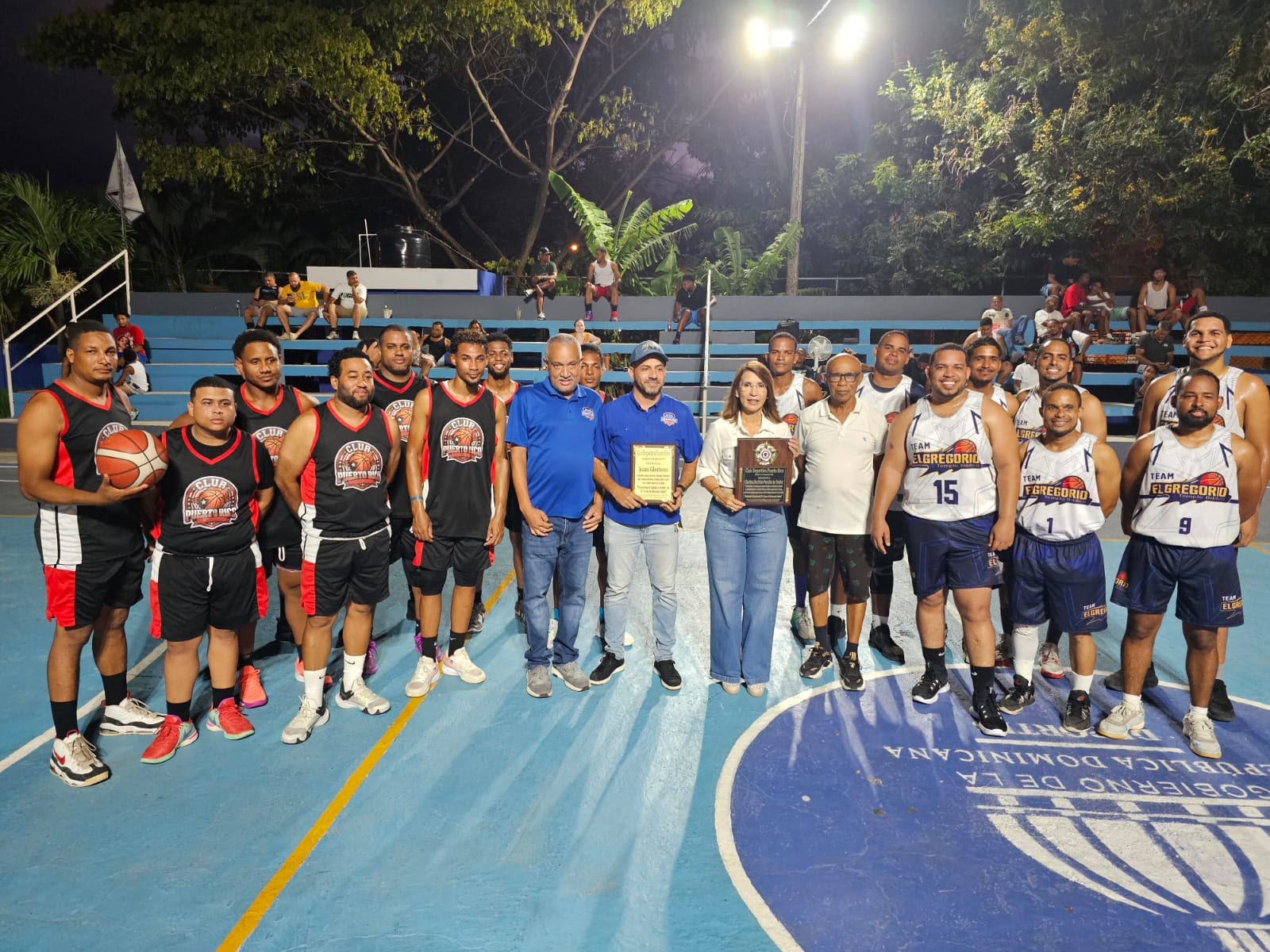 Gobernadora Claritza Rochtte recibió dedicatoria del Torneo Liga Máster en Puerto Plata