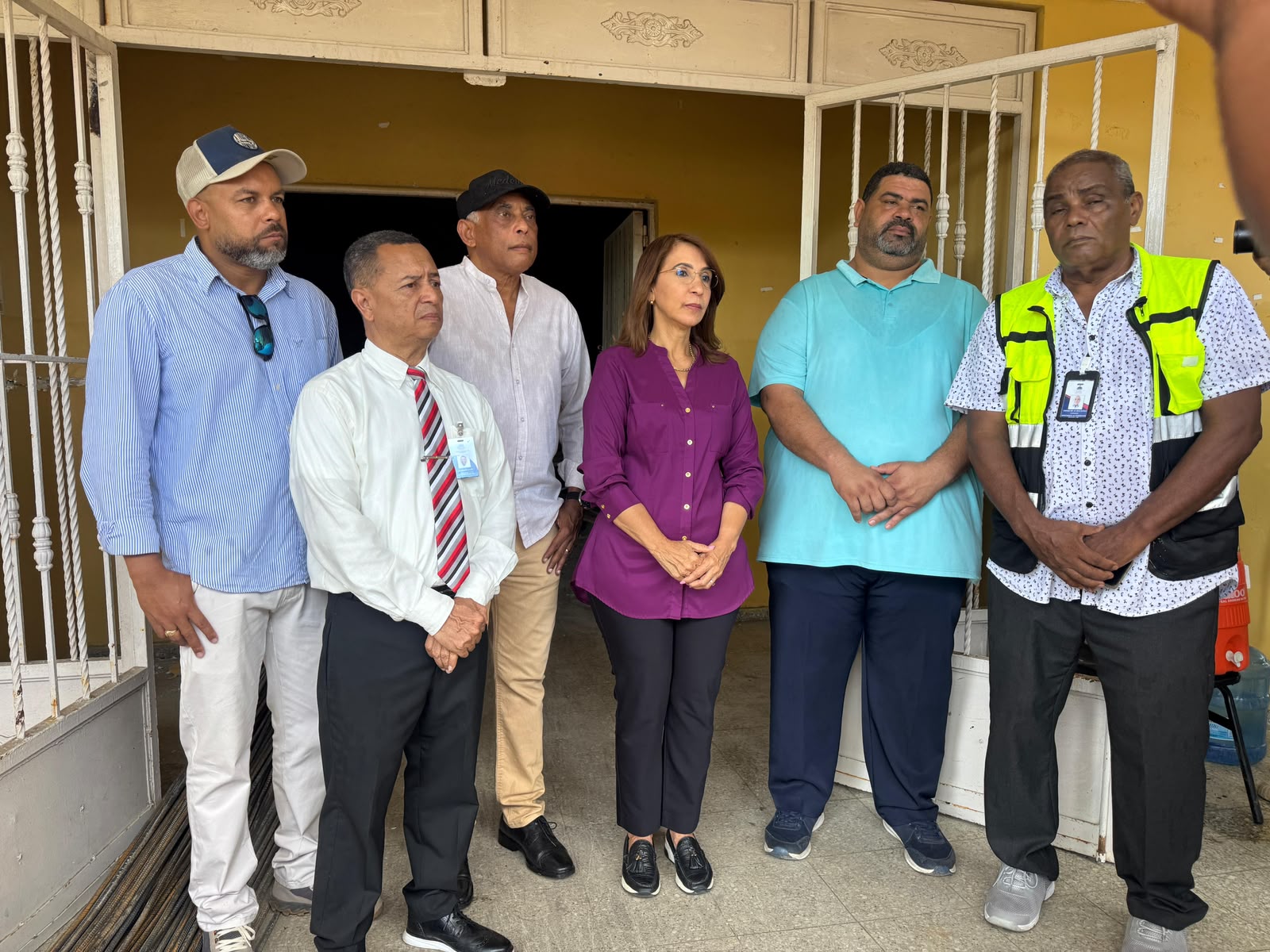 Gobernadora Claritza Rochtte participa en el inicio de los trabajos para el nuevo Centro Educativo Antera Mota